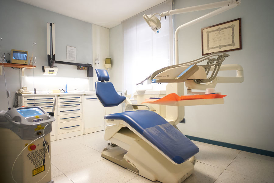 Studio Dentistico Giorgi - Lucca - Estetica dentale - Studio Dentistico Dott. Luigi Giorgi - Via Teresa Bandettini, 313 - Loc. San Concordio - LUCCA